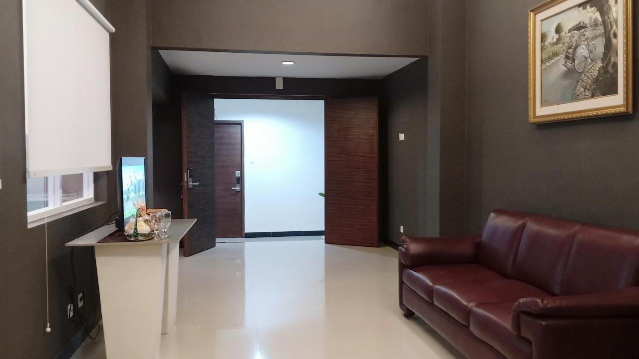 Hotel Matahari Γιογκιακάρτα Εξωτερικό φωτογραφία